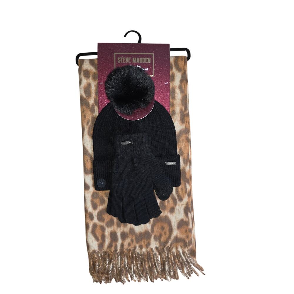 Steve Madden 3pc Set: Beanie, Gloves & Scarf